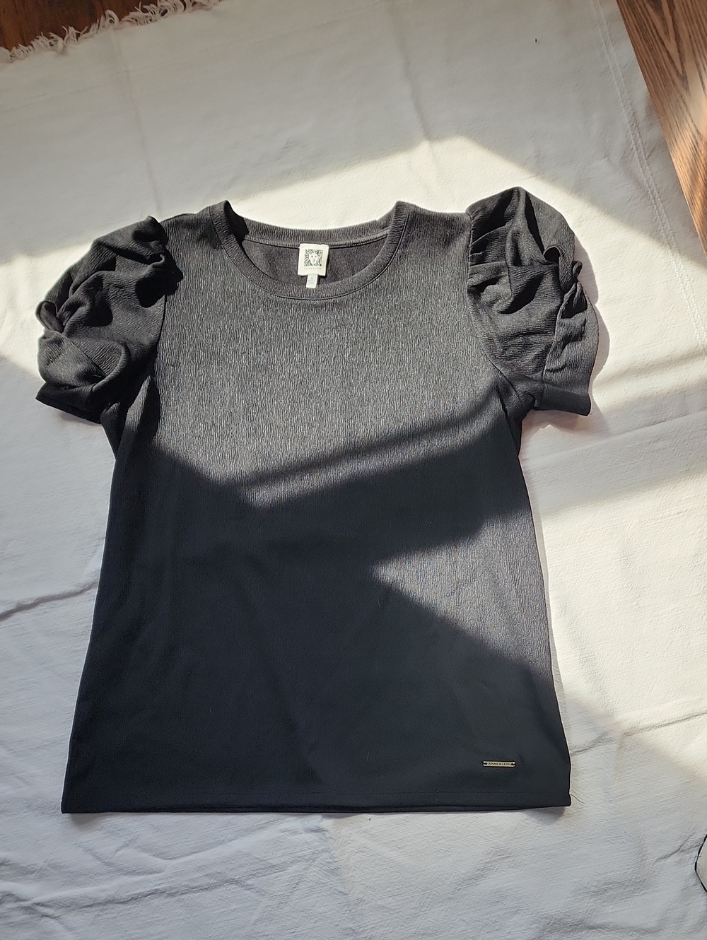 Anne Klein Black Puff-Sleeve Knit Top